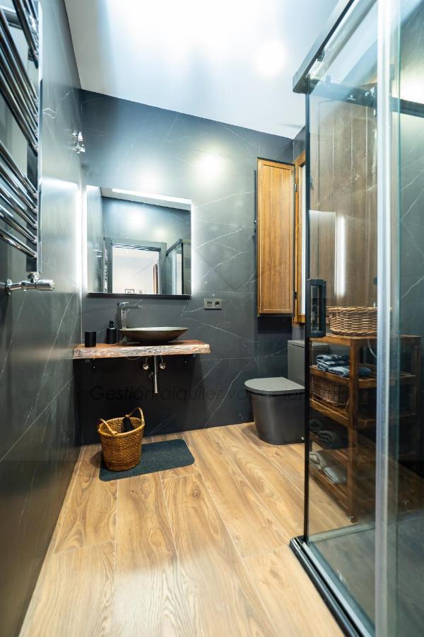 Chambre Noir Apartamento Oviedo Dış mekan fotoğraf
