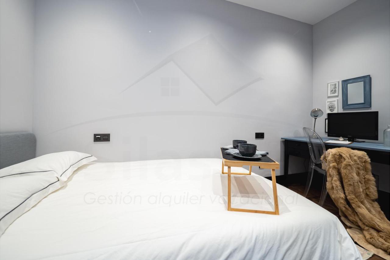 Chambre Noir Apartamento Oviedo Dış mekan fotoğraf