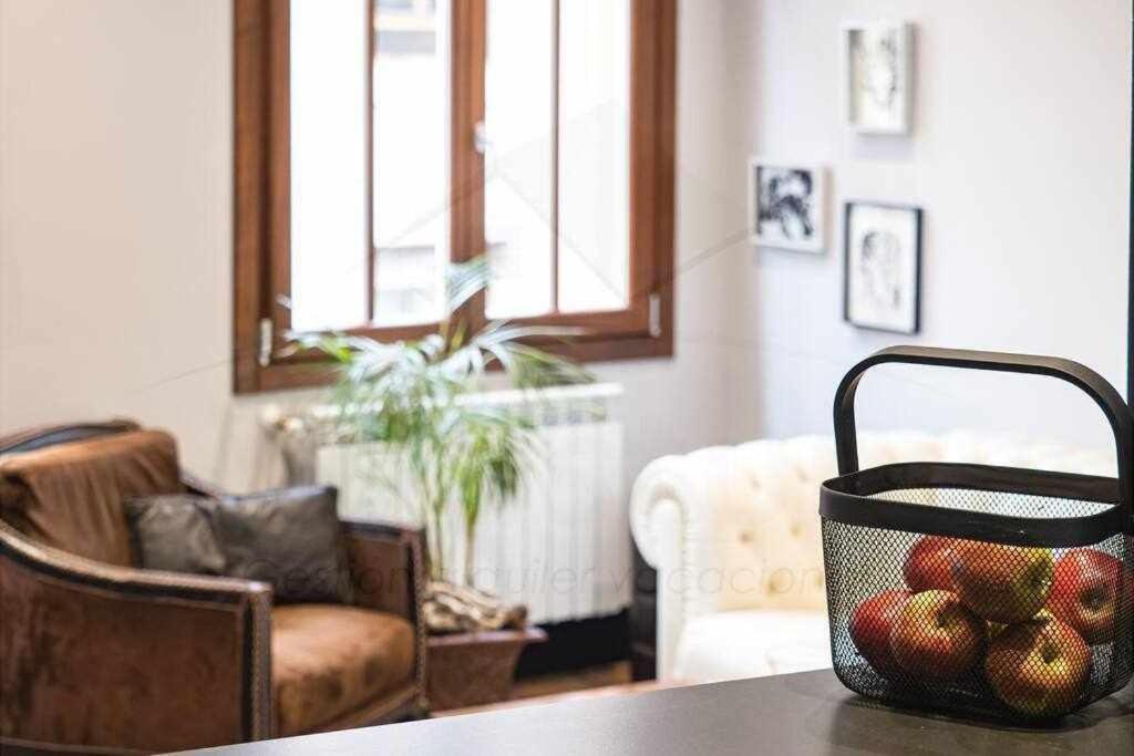 Chambre Noir Apartamento Oviedo Dış mekan fotoğraf